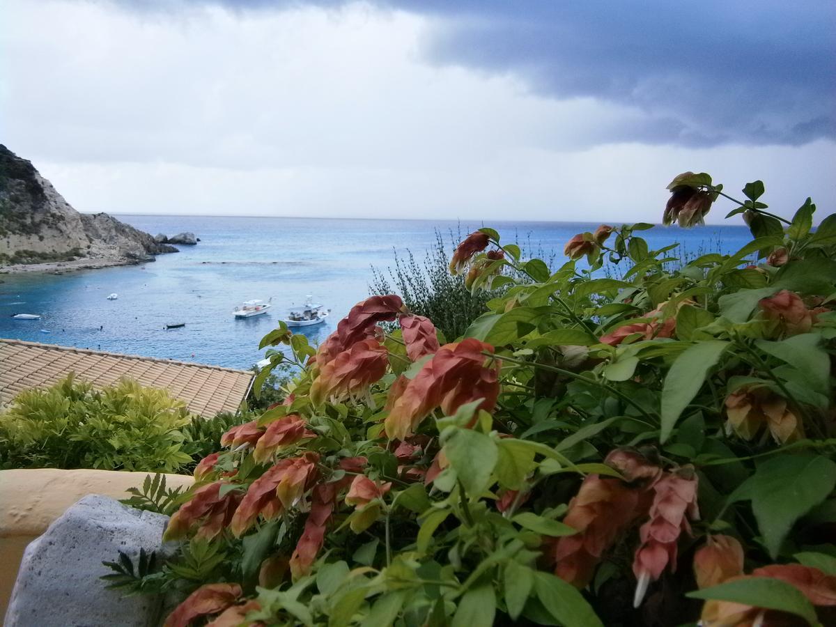 Ostria Άγιος Νικήτας